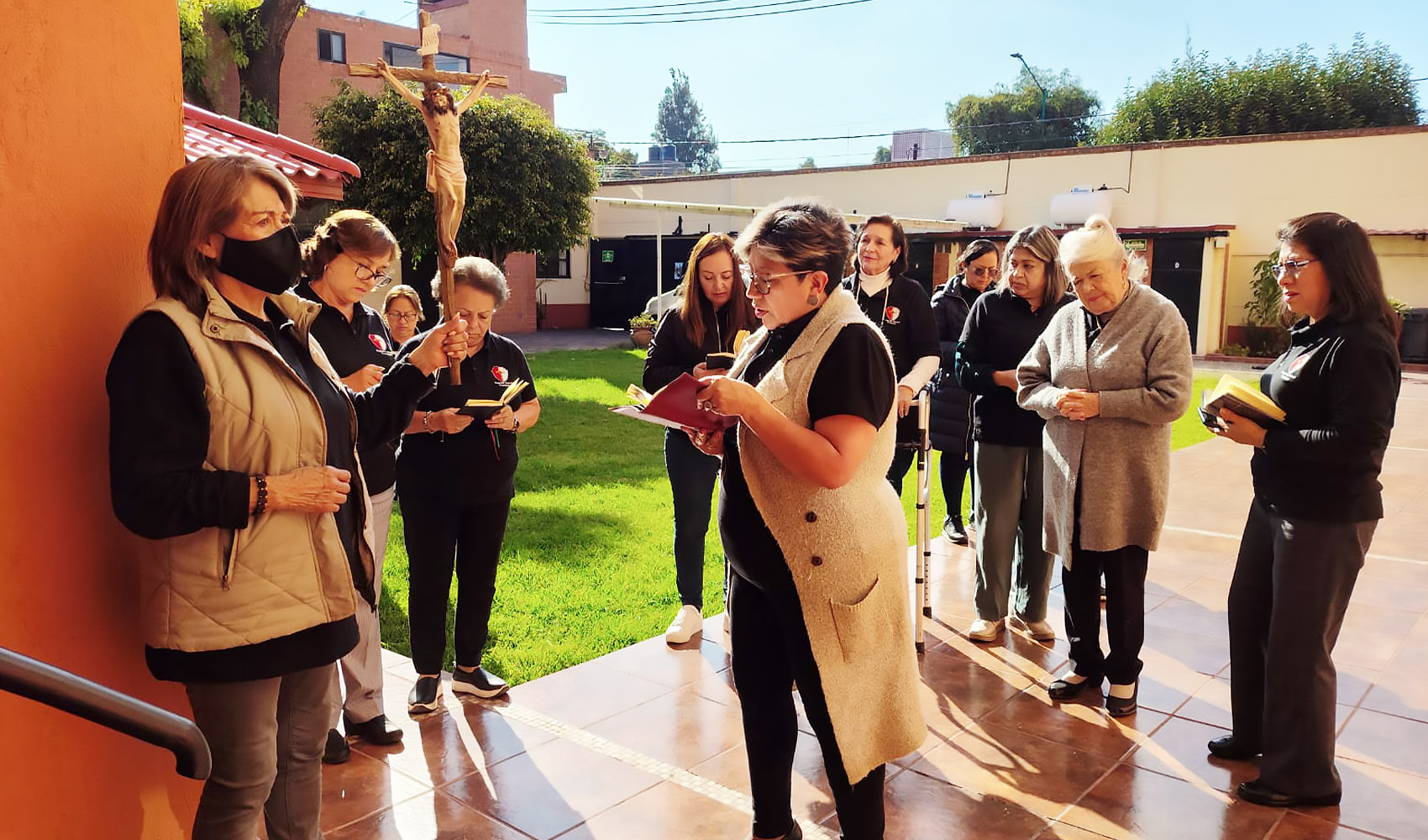 Estamos llamados a vivir como Cristo