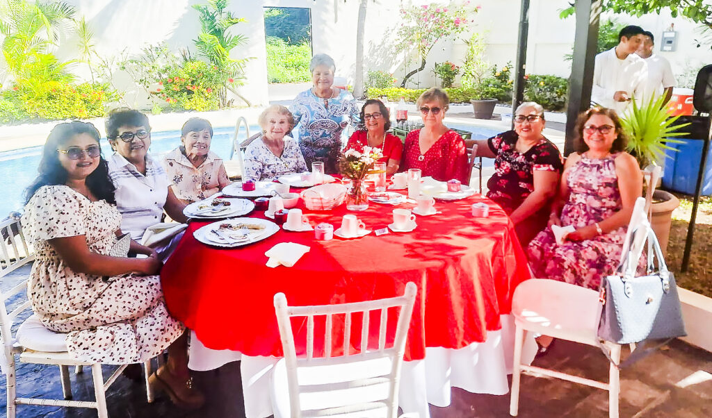 Celebran el día del amor y la amistad con Desayuno y convivencia